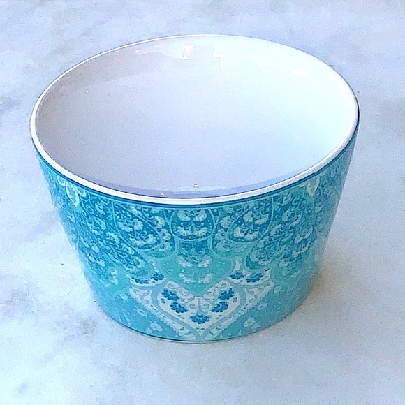 222 FIFTH KASHAN SEAFOAM APPETIZER BOWL PORCELAIN NEW - Picture 2 of 5